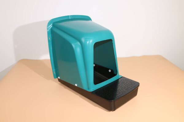 Rollaway Chicken Nesting Box - Green - Washable - Image 6